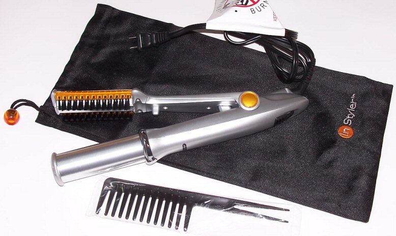 1- Instyler Rotating Hot Iron 1- Carrying Case 1- Instruction Card